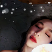 唇边有颗痣