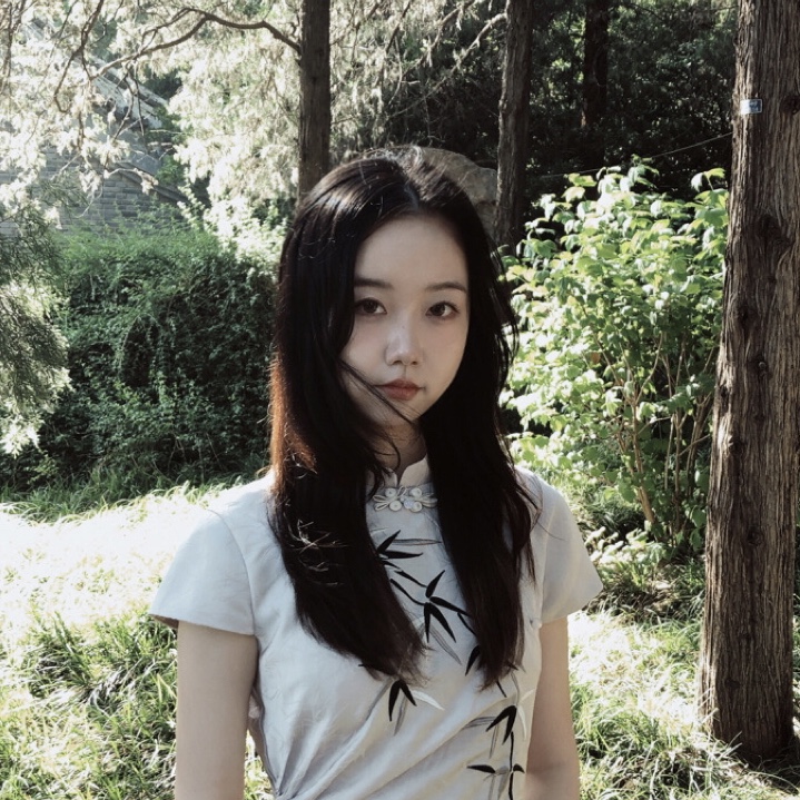 何烁